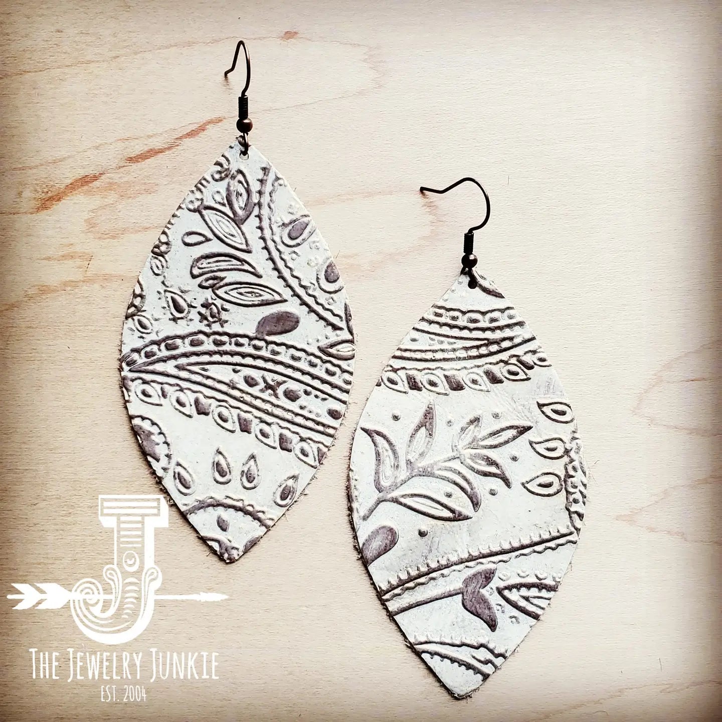 Genuine Leather Oval Earring in Oyster Paisley