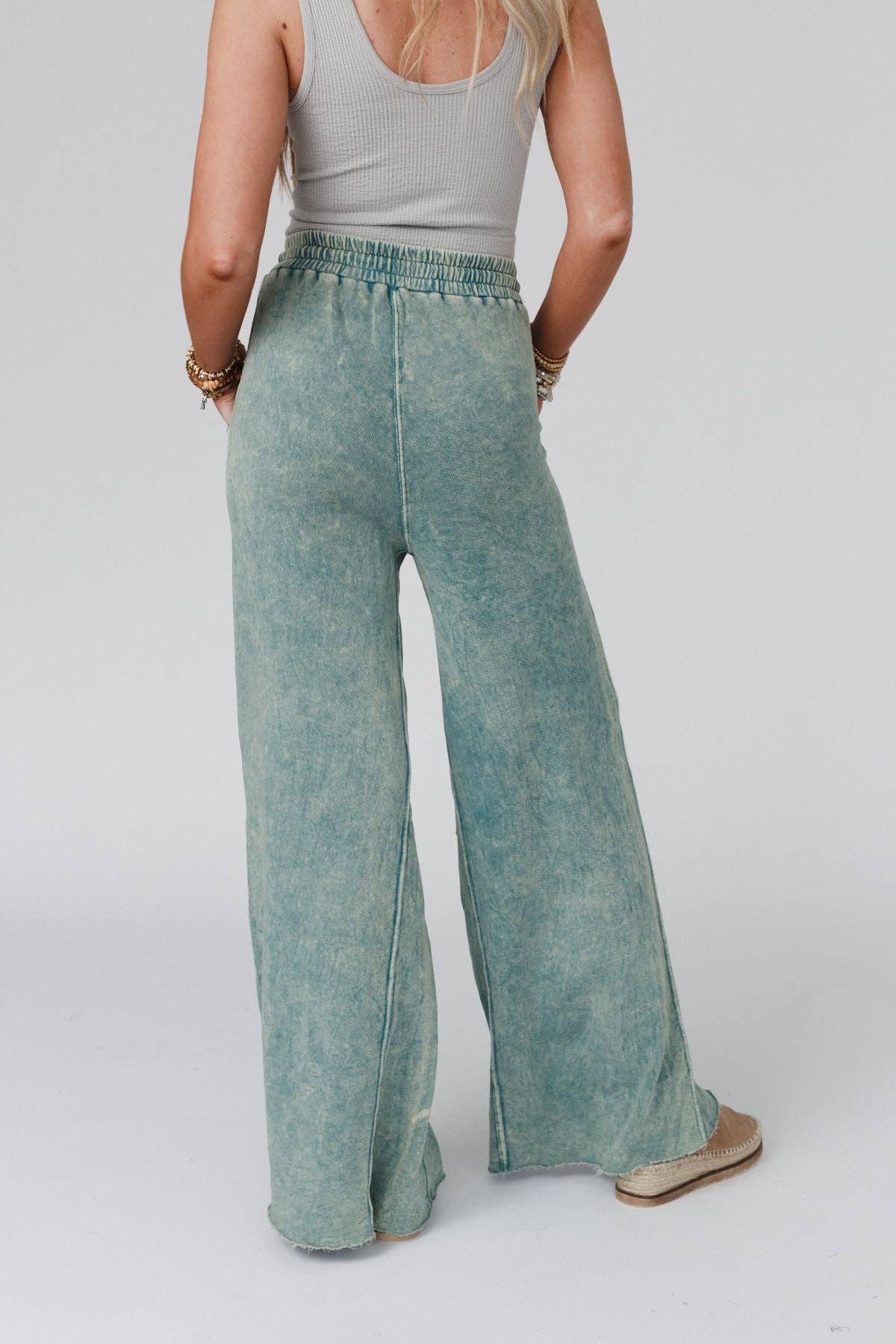 Relaxing Robin Wide Leg Pant