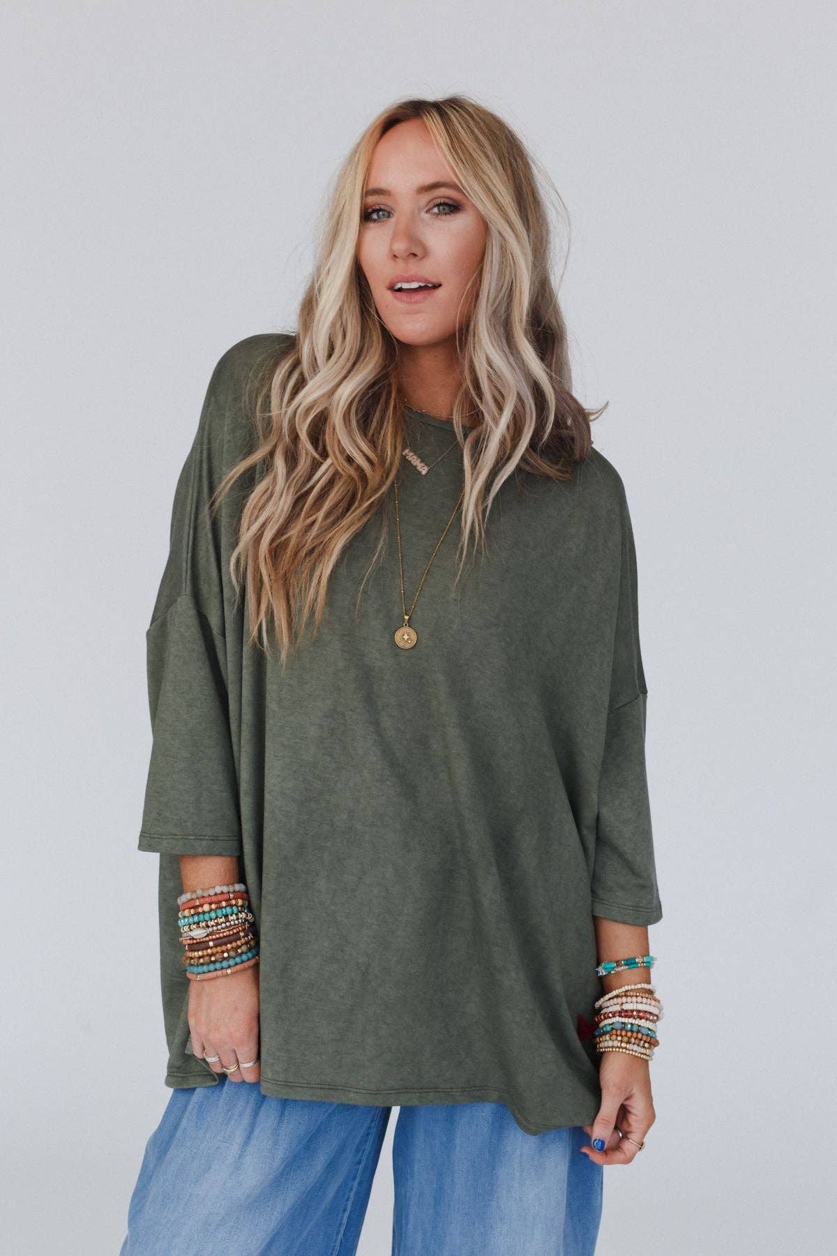 Sunday Stroll Oversized Tee - Olive