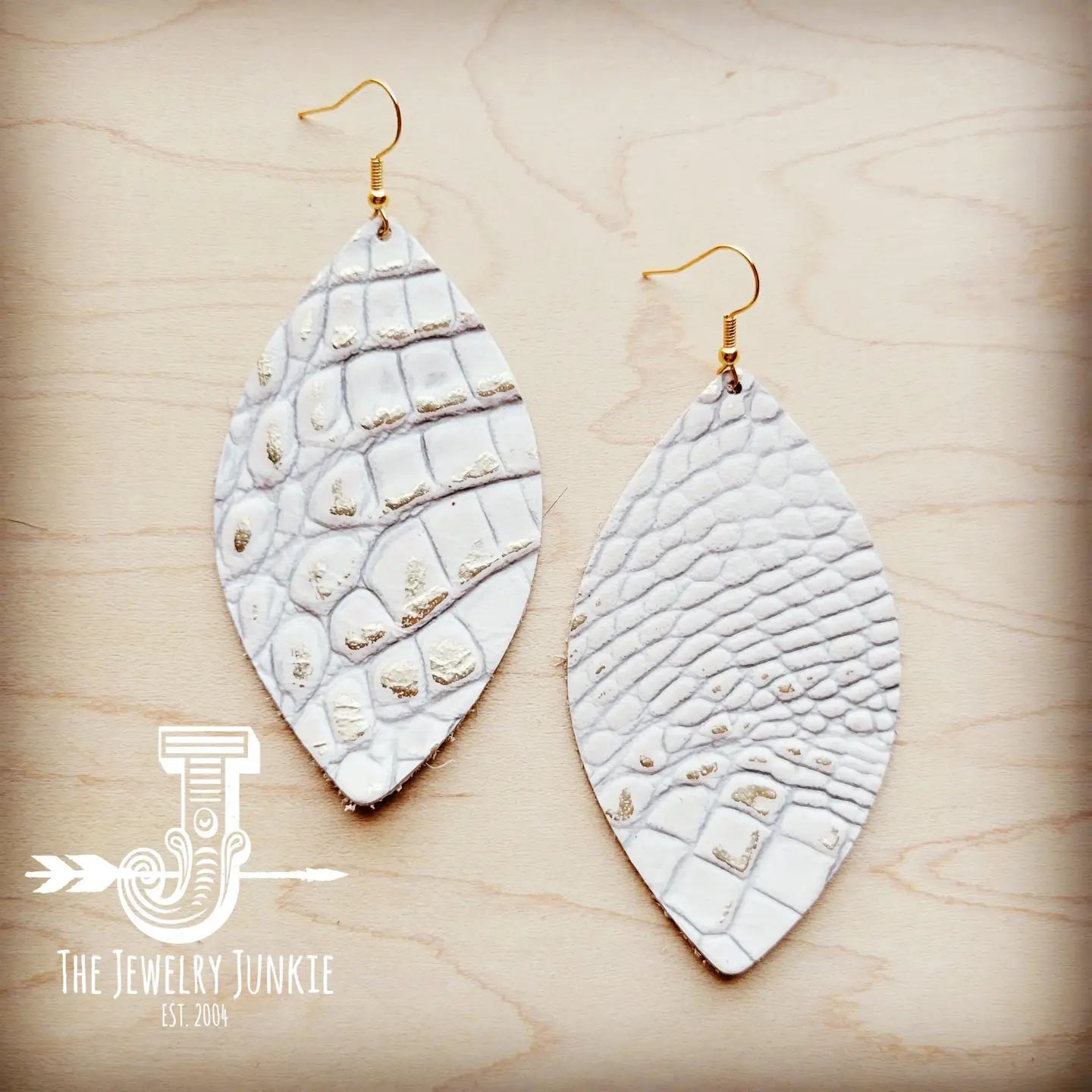 Leather Oval Earring-White and Gold Gator